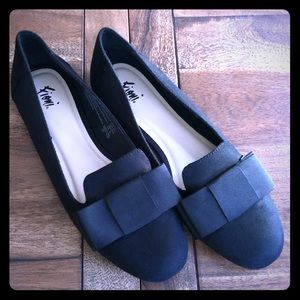 Fioni Black Flats with Bow size 7 1/2
